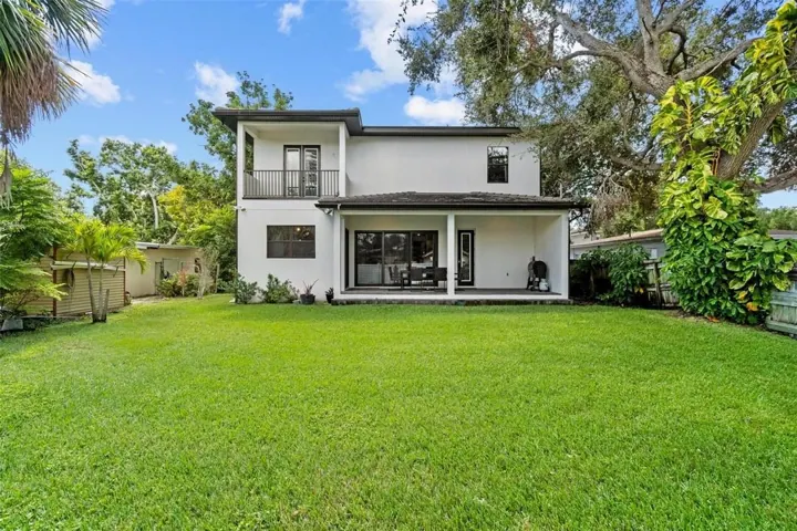 4205 W North B St Tampa FL – 2022 Luxury Mobley Home in Westshore