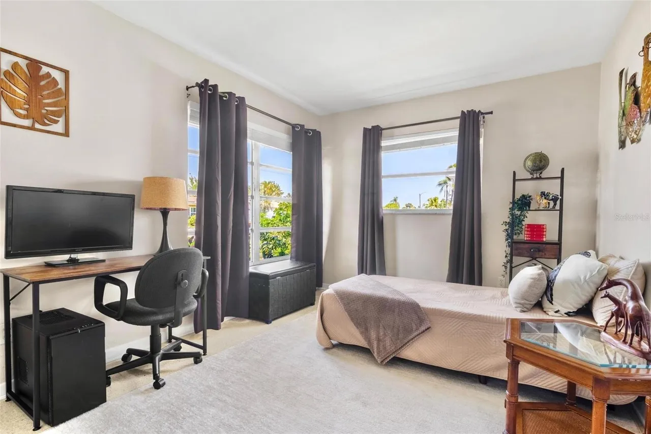 Move-In Ready Maximo Moorings Home | St. Petersburg FL | No Flood Zone!
