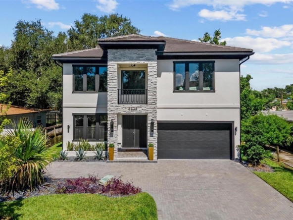 4205 W North B St Tampa FL – 2022 Luxury Mobley Home in Westshore